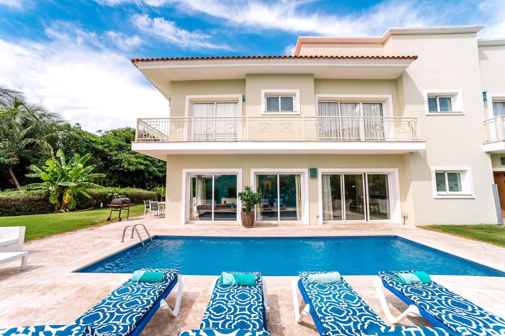 Luxury Private Villas With Pool, Private Beach, Bbq And Golf Club Punta Cana Exterior photo